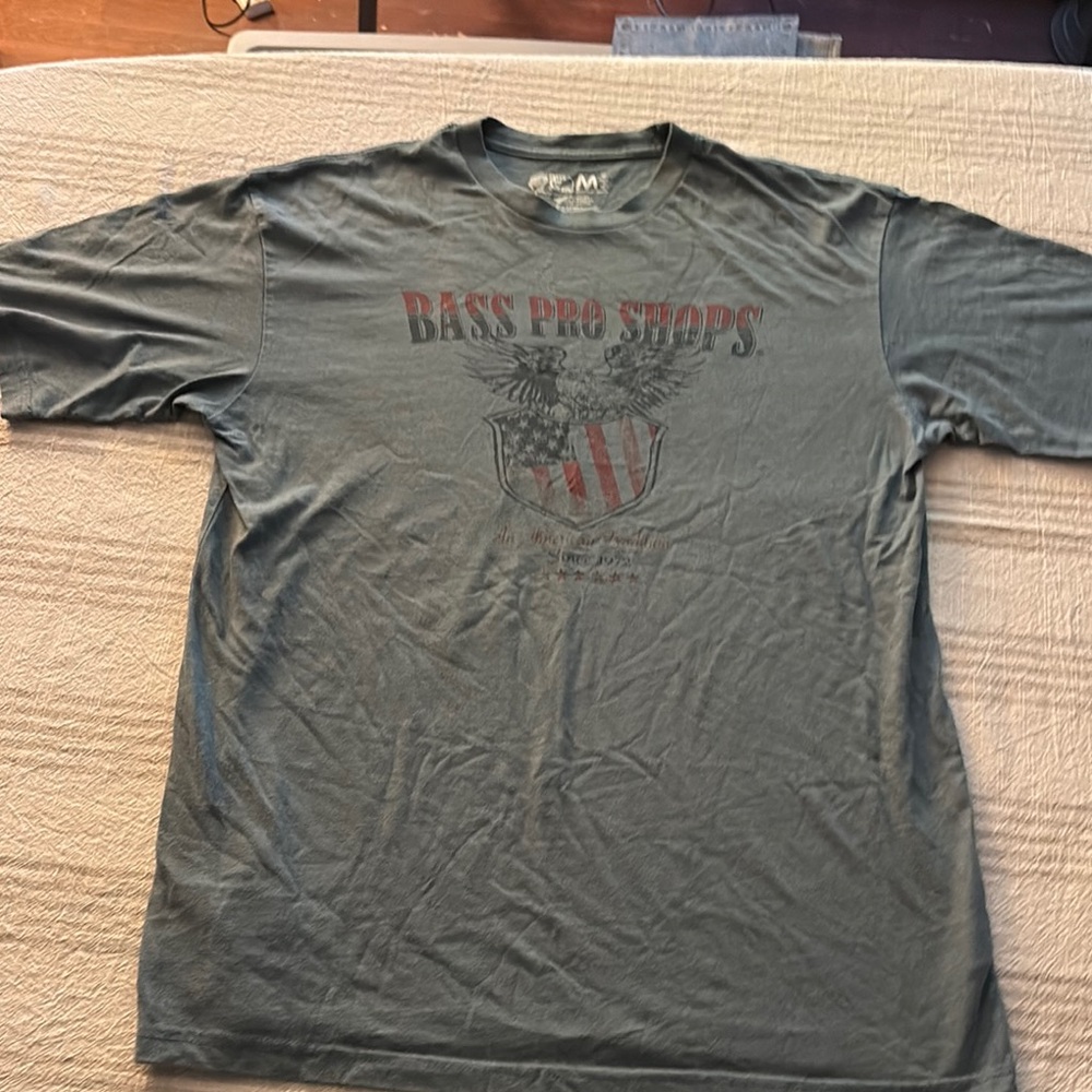 Bass Pro Shops Blue Graphic Tee for Men
